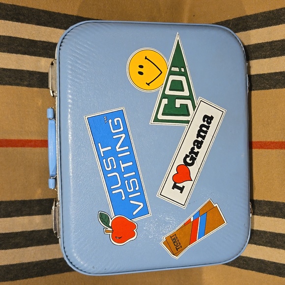 Vintage Blue Luggage Going To Granmas - Picture 10 of 10